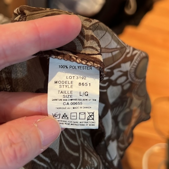 4/$20 Sheer Top with Waist Cinch string and butterfly Sleeves - Picture 6 of 6